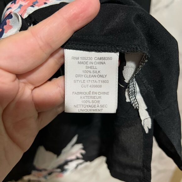 Joie Black Michi Floral-print Silk Blouse - Picture 5 of 12